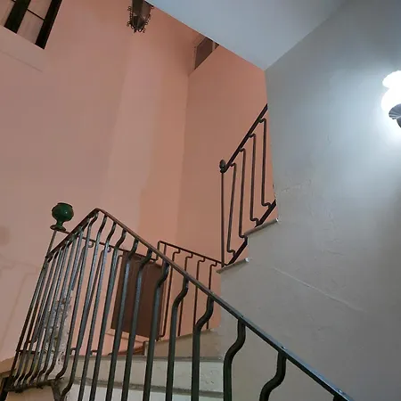 Antica Via Delle Aie روفانو