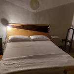 Antica Via Delle Aie 아파트