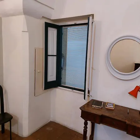 Antica Via Delle Aie *