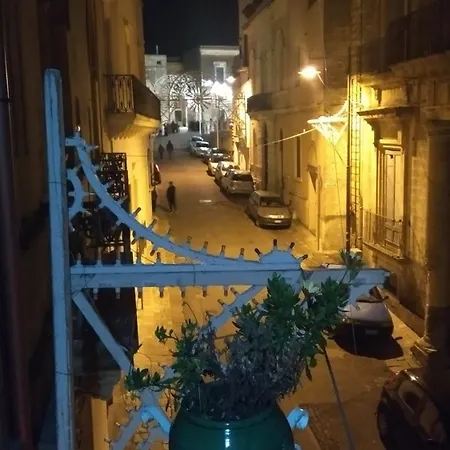 Antica Via Delle Aie 公寓 *